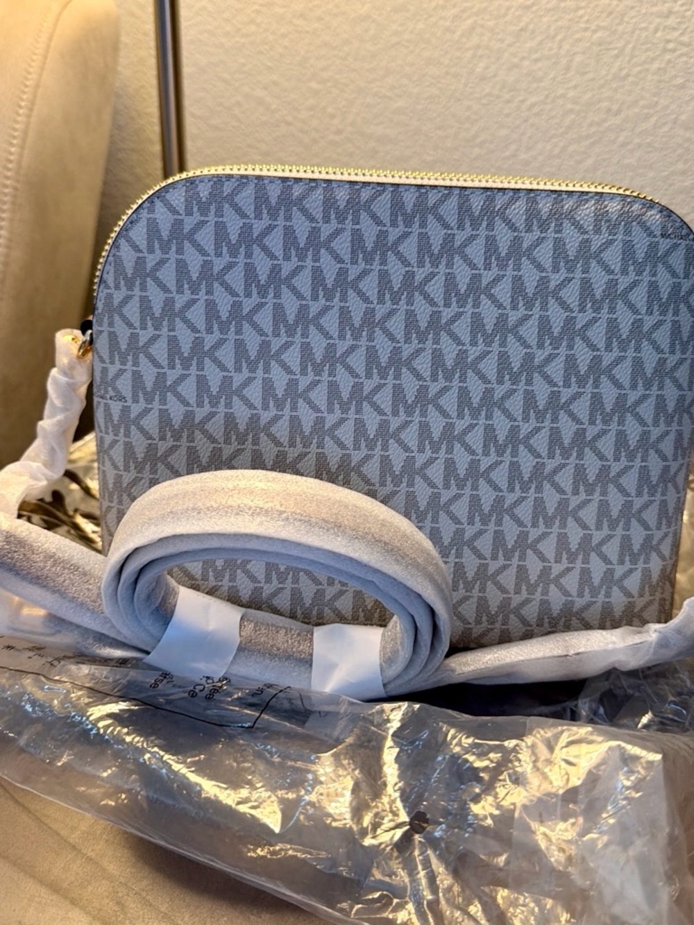 Michael Kors Light Gray Signature MK Crossbody with Gold Hardware - Picture 3 of 6